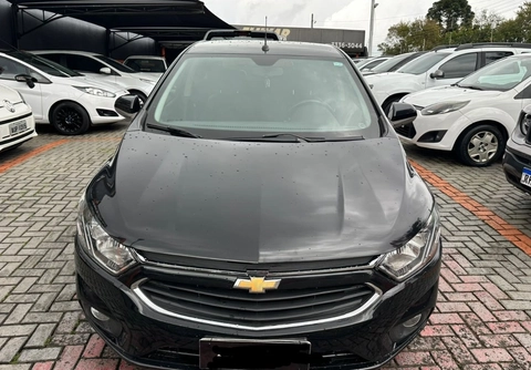 Chevrolet Onix 2018 Preto — foto 1 de 3
