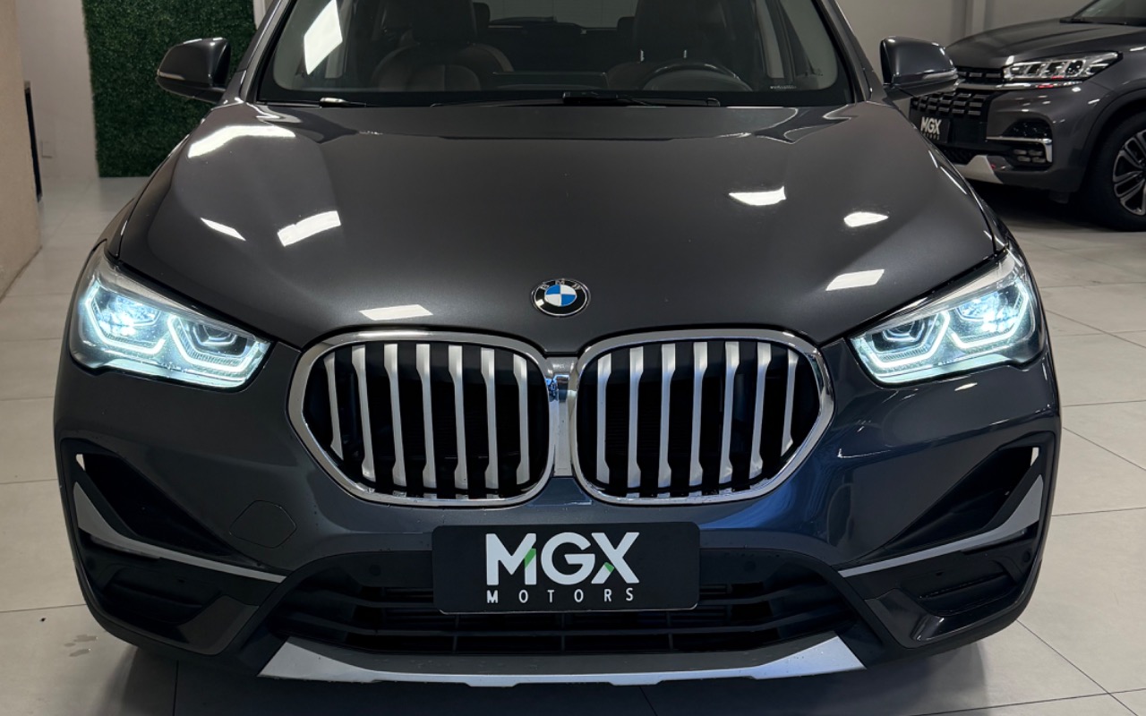 imagem-https://www.socarrao.com.br/sc-vehicle-images-prod/4324995/1791596915696-SU1HXzEzMDkuanBlZw.jpeg