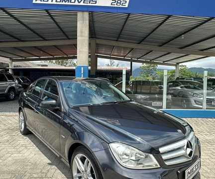 Mercedes-Benz C-180 2012 Preto — foto 1 de 3