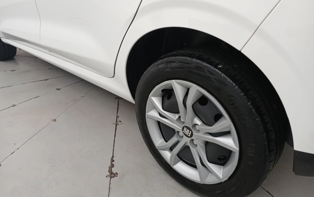 imagem-https://www.socarrao.com.br/sc-vehicle-images-prod/4327456/1791609382577-2_021247.jpg
