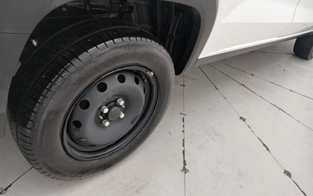 imagem-https://www.socarrao.com.br/sc-vehicle-images-prod/4327664/1791610206471-1_112752.jpg