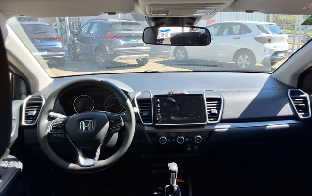 imagem-https://www.socarrao.com.br/sc-vehicle-images-prod/4327840/1791611271296-1_013633.jpg