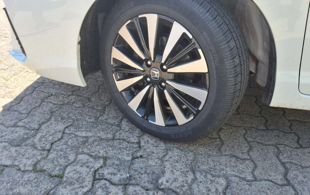 imagem-https://www.socarrao.com.br/sc-vehicle-images-prod/4327840/1791611271299-1_013634.jpg