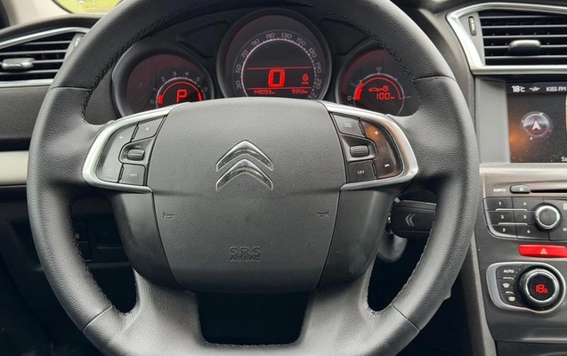 imagem-https://www.socarrao.com.br/sc-vehicle-images-prod/4328281/1792235964862-8546895_13_B_9a8aad89b6.jpeg
