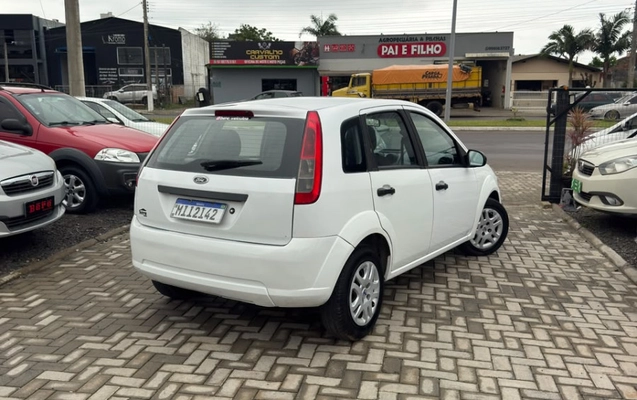 imagem-https://www.socarrao.com.br/sc-vehicle-images-prod/4328388/1791631895981-N4H9Rw4lSUNuuZ3UCATJ4k9xJw0DM3VG.jpg