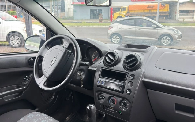imagem-https://www.socarrao.com.br/sc-vehicle-images-prod/4328388/1791631895983-TwUceojsMB9uP0ZVaK5EtrqBmOqmfIZQ.jpg