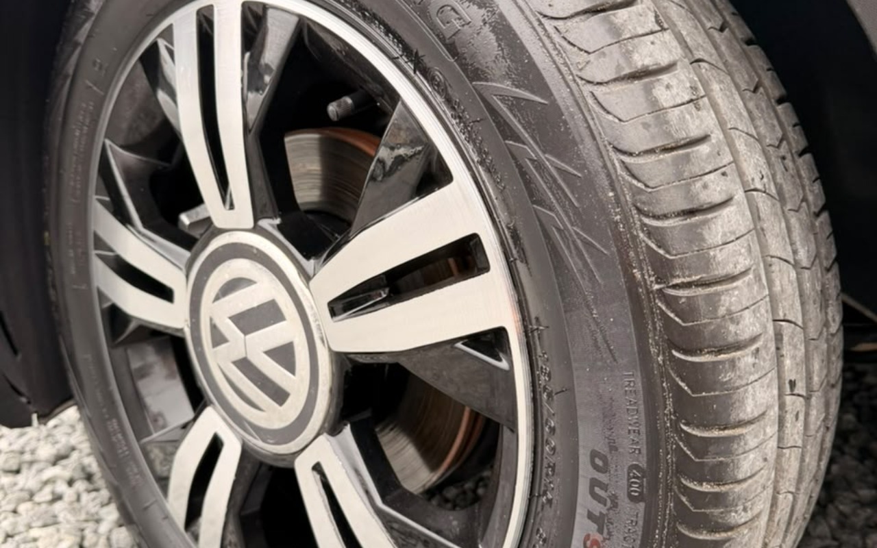 imagem-https://www.socarrao.com.br/sc-vehicle-images-prod/4328408/1791633405323-V2hhdHNBcHAgSW1hZ2UgMjAyNi0xMC0wOCBhdCAxNy4zMi40Mi5qcGVn.jpeg