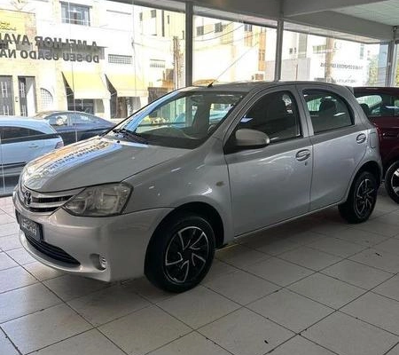 imagem-https://www.socarrao.com.br/sc-vehicle-images-prod/4328427/1791634186402-8494933_1_B_baad568978.jpeg