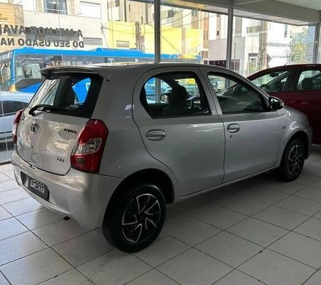 imagem-https://www.socarrao.com.br/sc-vehicle-images-prod/4328427/1791634186406-8494933_4_B_6c91b1da61.jpeg
