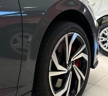 imagem-https://www.socarrao.com.br/sc-vehicle-images-prod/4328431/1791634288702-8300346_14_B_d4422fc95d.jpeg