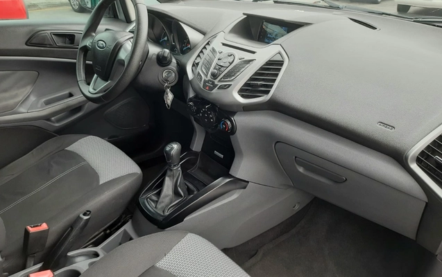 imagem-https://www.socarrao.com.br/sc-vehicle-images-prod/4328459/1791641211331-OS5qcGVn.jpeg