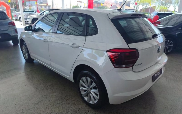 imagem-https://www.socarrao.com.br/sc-vehicle-images-prod/4328462/1791635486384-8525632_2_B_3a15fee462.jpeg