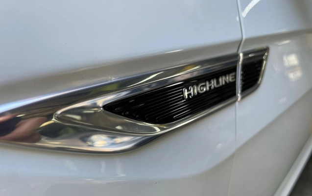 imagem-https://www.socarrao.com.br/sc-vehicle-images-prod/4328469/1791635654036-ZDQwZWVjNTYtMzA2Yi00N2JmLTlmMWMtNjEwOWZhZGVkZmQ2LmpwZw.jpg