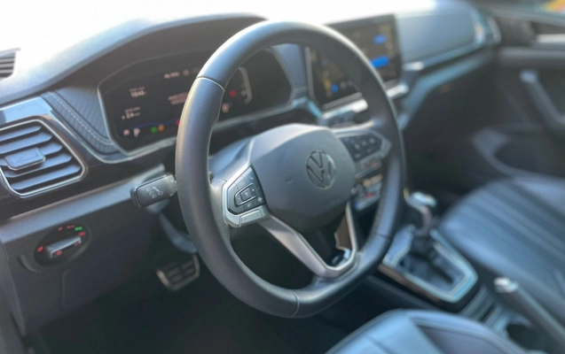imagem-https://www.socarrao.com.br/sc-vehicle-images-prod/4328469/1791635654154-ZjBjNWE4ODQtMWYzYy00MDU1LTgxZjYtYzY1Y2U3MzNmYzNjLmpwZw.jpg
