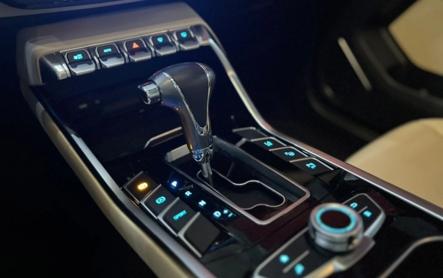 imagem-https://www.socarrao.com.br/sc-vehicle-images-prod/4328483/1791636491705-Ys2OLpWky9JbkZfW6jVVGB8X9sNltbwE.jpg