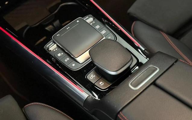 imagem-https://www.socarrao.com.br/sc-vehicle-images-prod/4328488/1791636819371-8561825_15_B_2fb4085f9a.jpeg