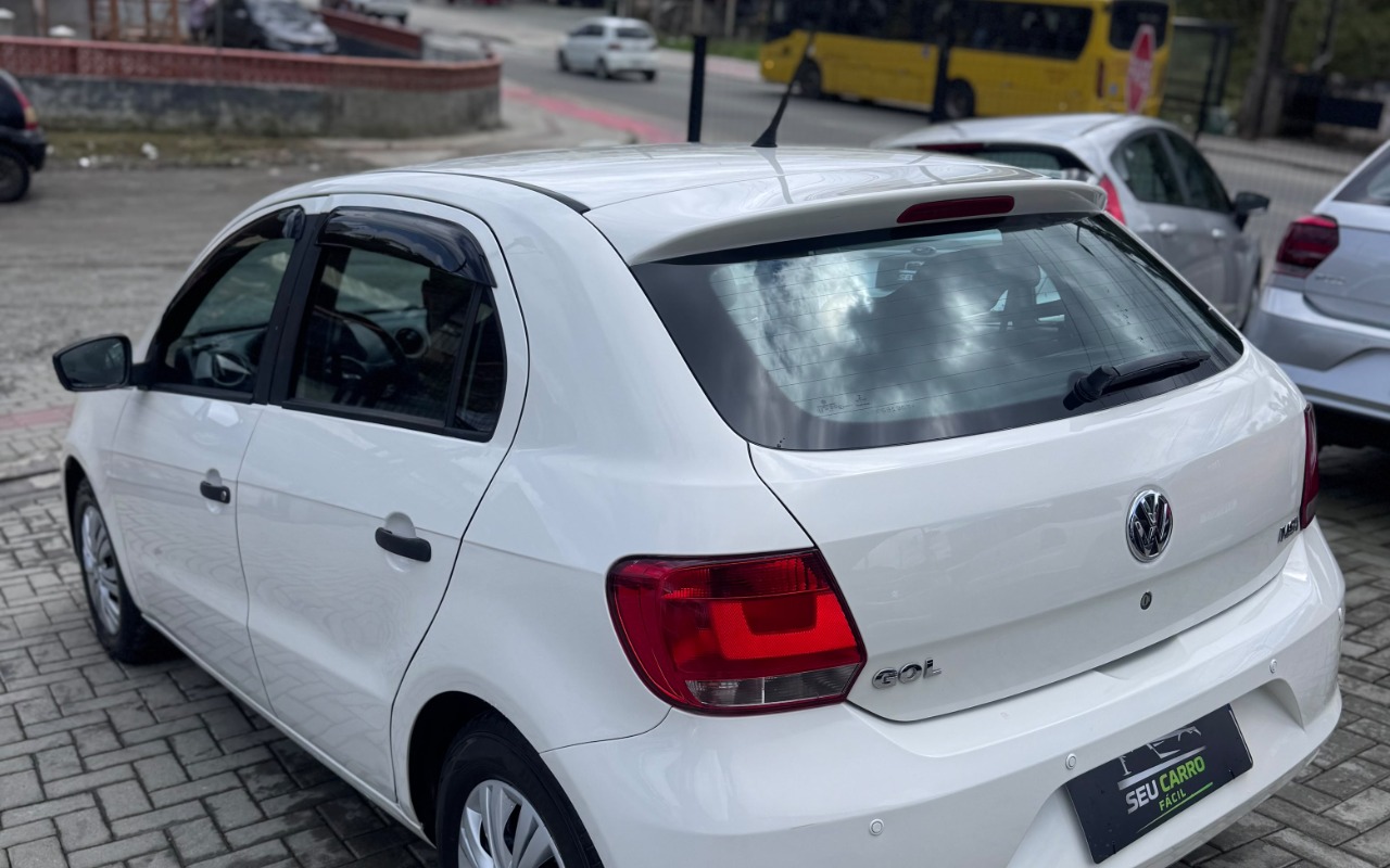 imagem-https://www.socarrao.com.br/sc-vehicle-images-prod/4328501/1791637291593-SU1HLTIwMjYxMDA5LVdBMDA2Ny5qcGc.jpg