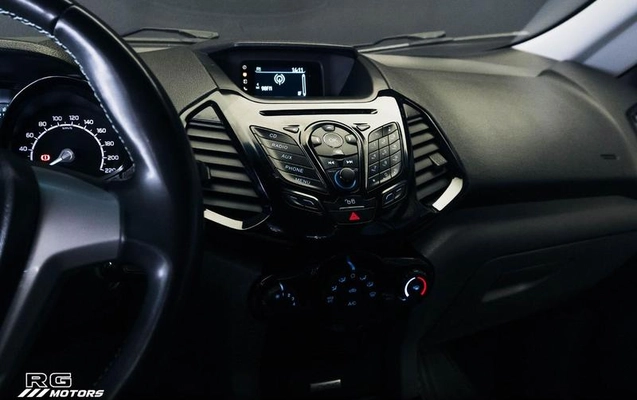 imagem-https://www.socarrao.com.br/sc-vehicle-images-prod/4328508/1791637477180-8531410_6_B_3c9075f484.jpeg