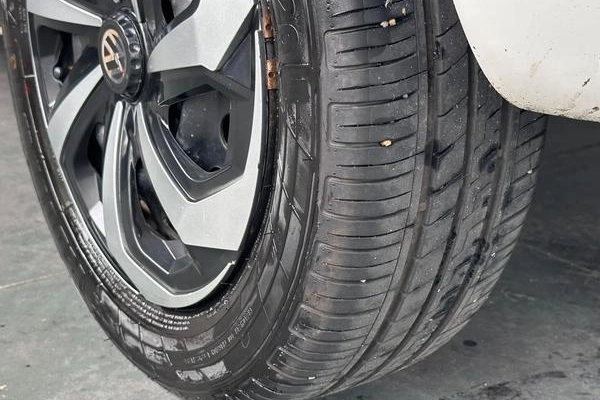 imagem-https://www.socarrao.com.br/sc-vehicle-images-prod/4328510/1791637593922-8558308_18_B_c26b9717e2.jpeg