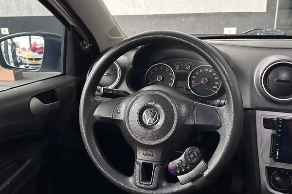imagem-https://www.socarrao.com.br/sc-vehicle-images-prod/4328513/1791637785652-8561827_14_B_7bdc127fee.jpeg