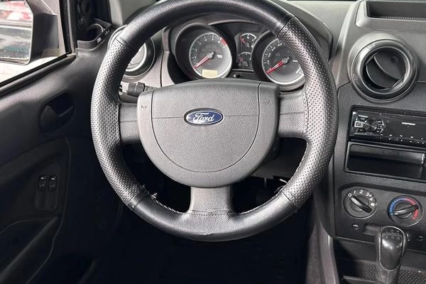 imagem-https://www.socarrao.com.br/sc-vehicle-images-prod/4328515/1791637842044-8558616_12_B_fa4f8c30e9.jpeg