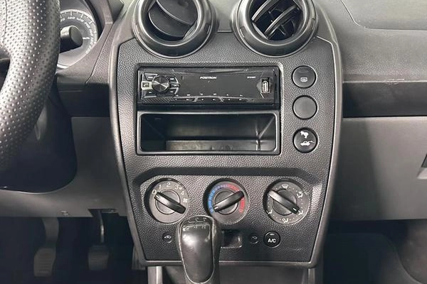 imagem-https://www.socarrao.com.br/sc-vehicle-images-prod/4328515/1791637842046-8558616_13_B_0f37e5883d.jpeg