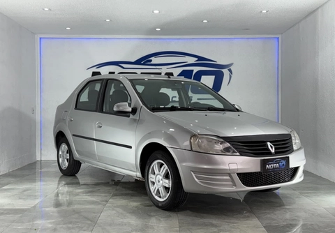 Renault Logan 2012 Prata — foto 1 de 3