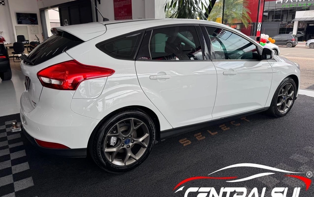 imagem-https://www.socarrao.com.br/sc-vehicle-images-prod/4328549/1791639142926-d27b704a3e4048fe8c7c39b18e7e5b58_1791639082679.jpg
