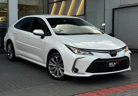 Toyota Corolla 2023 Branco — foto 1 de 3