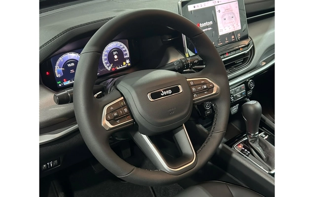imagem-https://www.socarrao.com.br/sc-vehicle-images-prod/4328572/1791640135580-14_053318.jpg