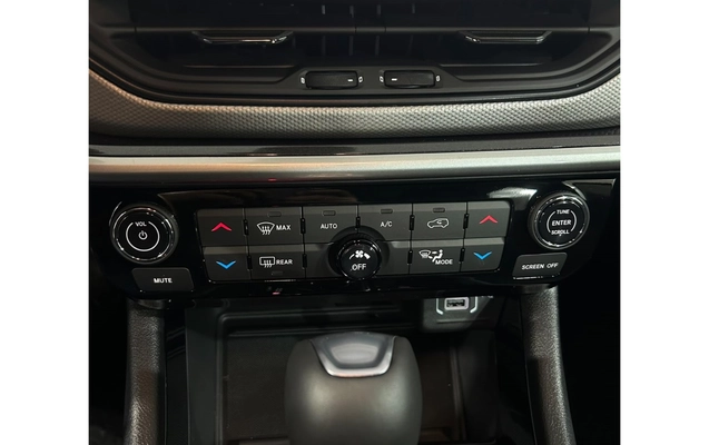 imagem-https://www.socarrao.com.br/sc-vehicle-images-prod/4328572/1791640135581-21_053319.jpg