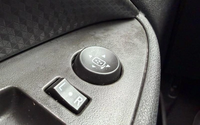 imagem-https://www.socarrao.com.br/sc-vehicle-images-prod/4328629/1791645291020-8562259_2_B_a6759a1222.jpeg