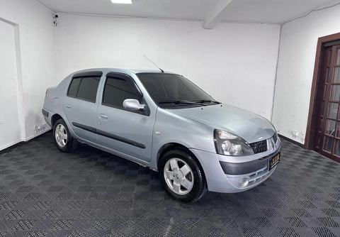 Renault Clio 2006 Prata — foto 1 de 3