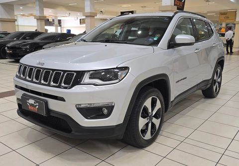 Jeep Compass 2018 Prata — foto 1 de 3