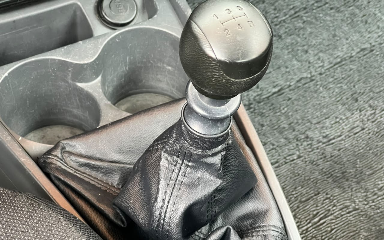 imagem-https://www.socarrao.com.br/sc-vehicle-images-prod/4328654/1791641641329-V2hhdHNBcHAgSW1hZ2UgMjAyNi0xMC0xMCBhdCAxMC41MC41NSAoMykuanBlZw.jpeg