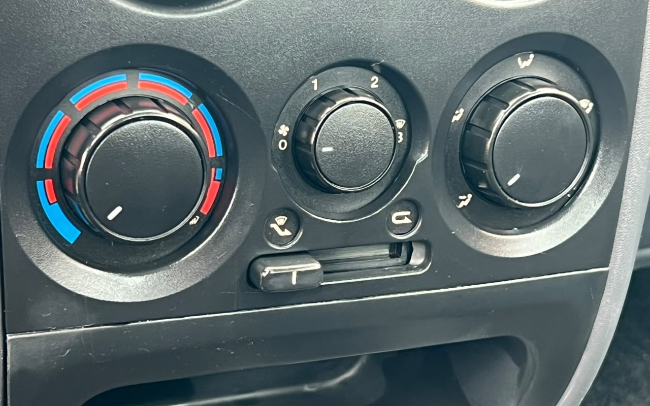 imagem-https://www.socarrao.com.br/sc-vehicle-images-prod/4328654/1791641641849-V2hhdHNBcHAgSW1hZ2UgMjAyNi0xMC0xMCBhdCAxMC41MC41NSAoMikuanBlZw.jpeg