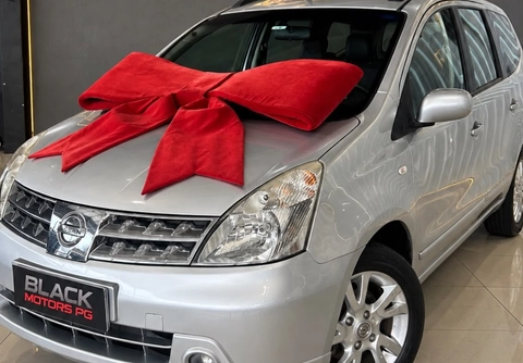 Nissan LIVINA 2013 Prata — foto 1 de 3