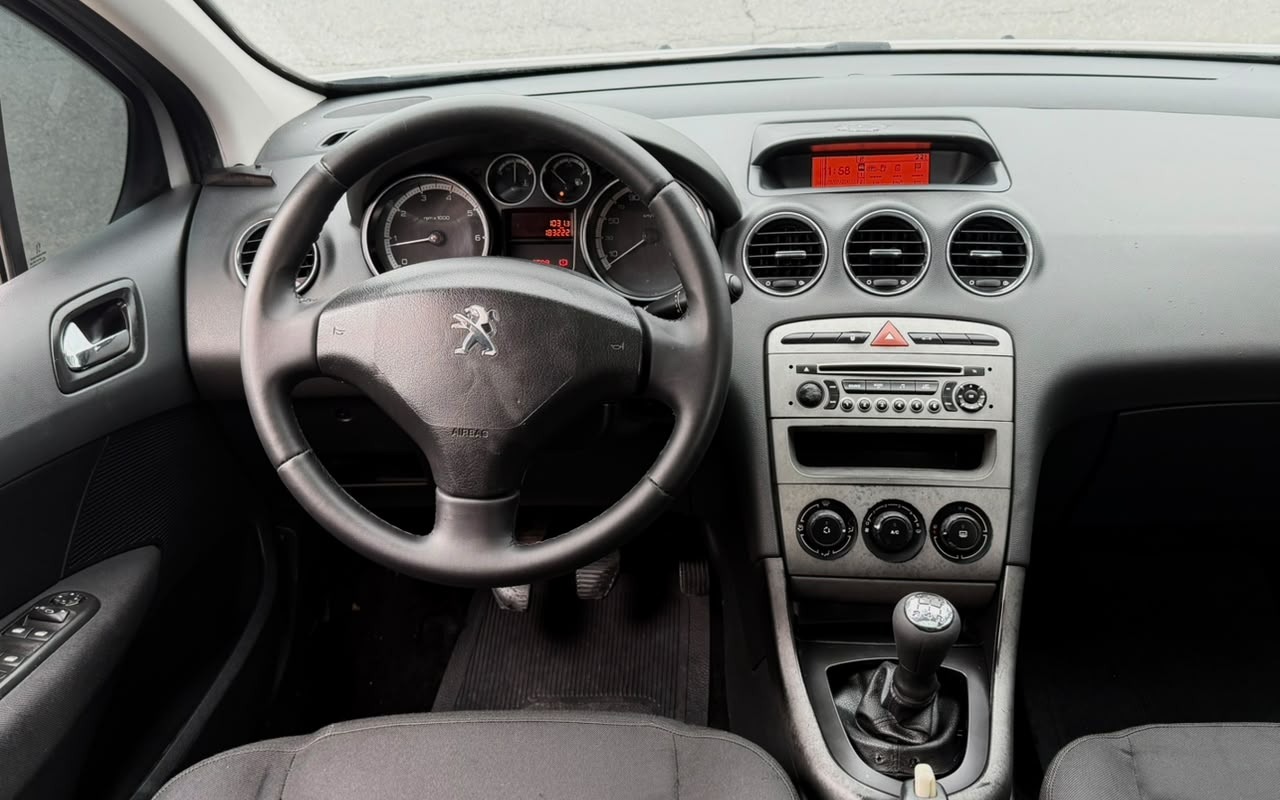 imagem-https://www.socarrao.com.br/sc-vehicle-images-prod/4328668/1791642106581-V2hhdHNBcHAgSW1hZ2UgMjAyNi0xMC0xMCBhdCAxMC41My4xOSAoMSkuanBlZw.jpeg