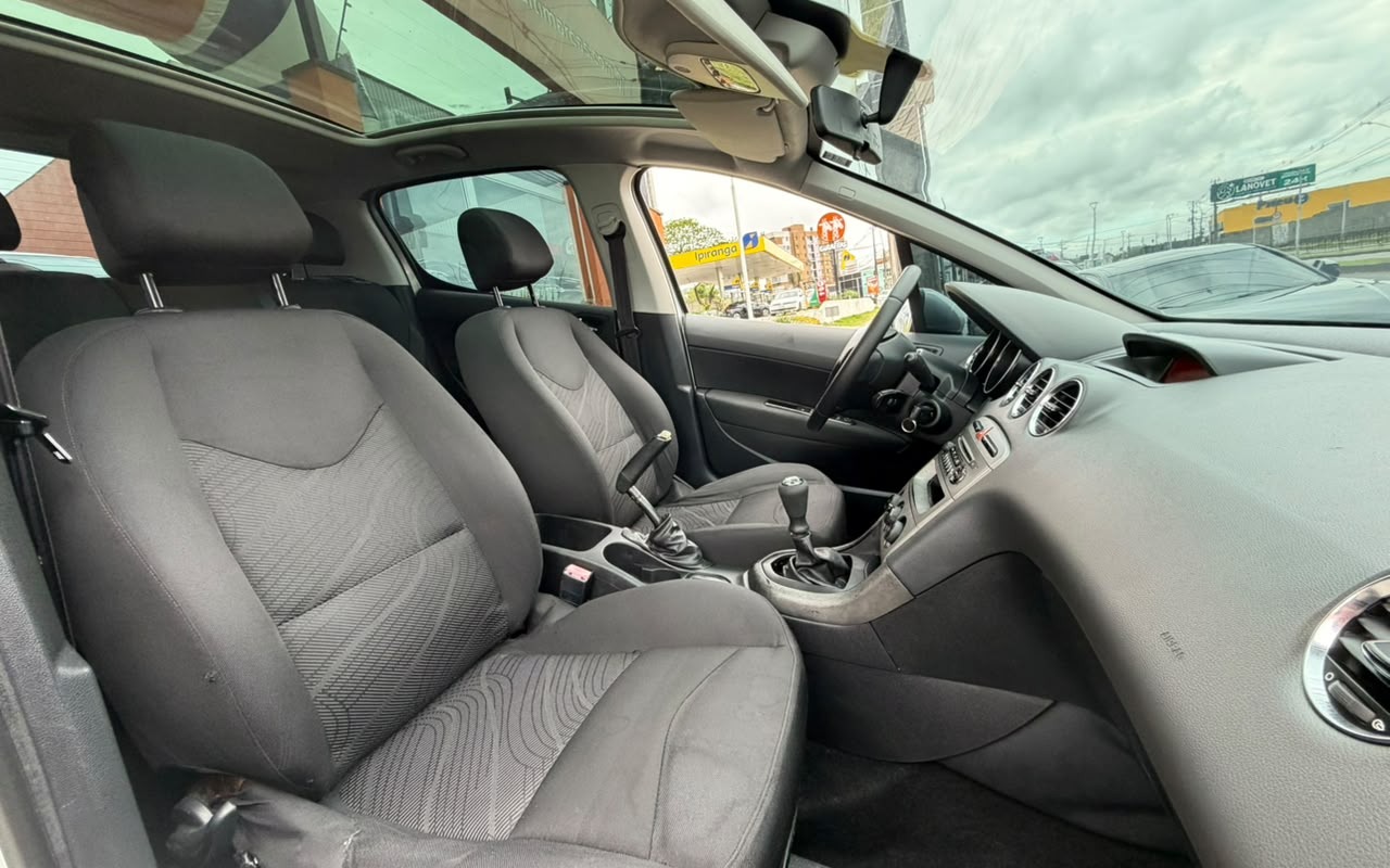 imagem-https://www.socarrao.com.br/sc-vehicle-images-prod/4328668/1791642107058-V2hhdHNBcHAgSW1hZ2UgMjAyNi0xMC0xMCBhdCAxMC41My4yMSAoMSkuanBlZw.jpeg