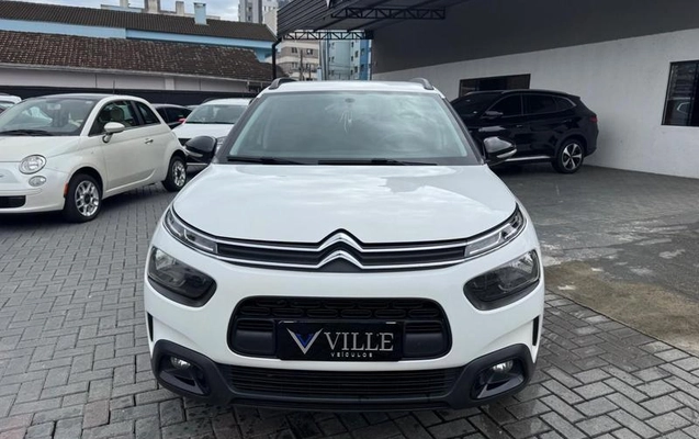 imagem-https://www.socarrao.com.br/sc-vehicle-images-prod/4328685/1792011200000-8562304_1_B_f81836a450.jpeg
