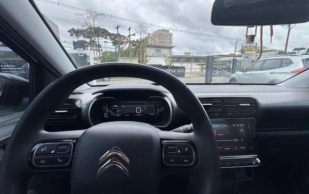imagem-https://www.socarrao.com.br/sc-vehicle-images-prod/4328685/1792011200019-8562304_13_B_af1a451e26.jpeg