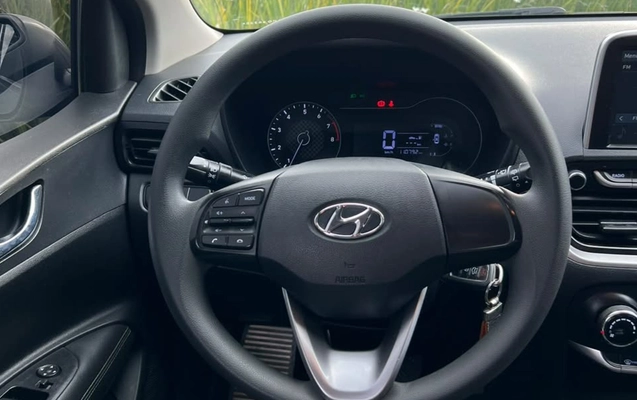 imagem-https://www.socarrao.com.br/sc-vehicle-images-prod/4328691/1791642441605-V2hhdHNBcHAgSW1hZ2UgMjAyNi0xMC0wOCBhdCAwOS4zNy40MCAoMikuanBlZw.jpeg