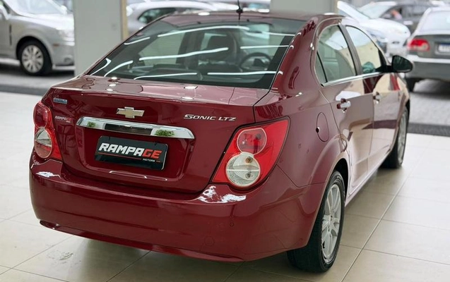 imagem-https://www.socarrao.com.br/sc-vehicle-images-prod/4328705/1791642897025-8420022_3_B_c72061bc46.jpeg