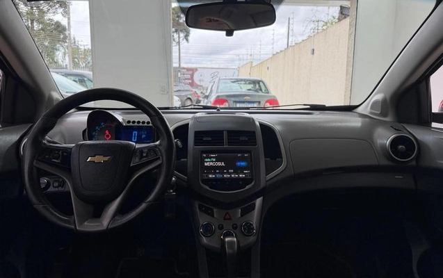 imagem-https://www.socarrao.com.br/sc-vehicle-images-prod/4328705/1791642897039-8420022_8_B_be783b2a1c.jpeg