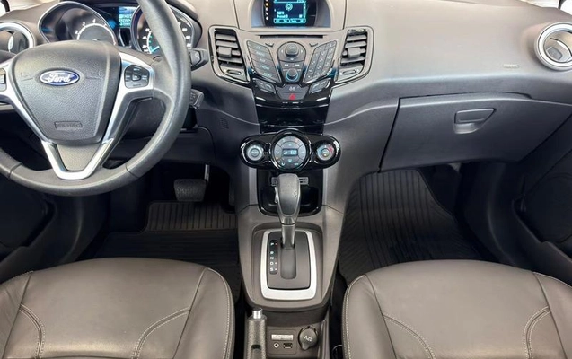 imagem-https://www.socarrao.com.br/sc-vehicle-images-prod/4328717/1791643020819-8530460_13_B_a57392dc8f.jpeg