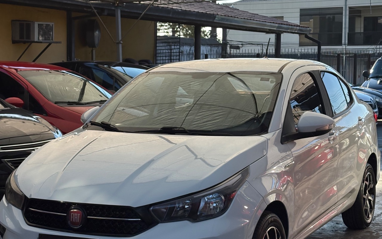Fiat Cronos DRIVE 1.3 8V Flex 2019 Branco — foto 1 de 3