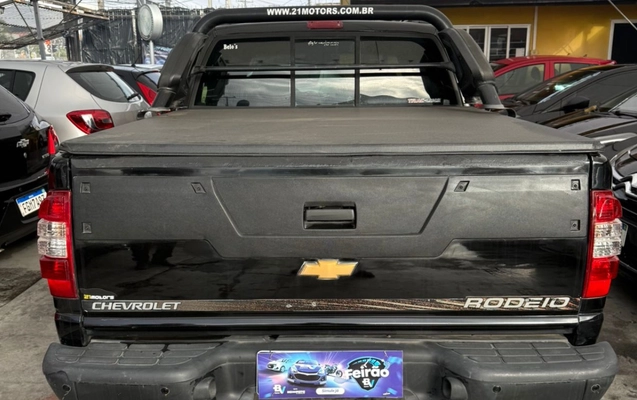 imagem-https://www.socarrao.com.br/sc-vehicle-images-prod/4328741/1791643590118-N2ViNjI2NTAtZGEzOC00ZWNjLWJkNTUtYjhjY2FmZjA4ODdmLmpwZWc.jpeg