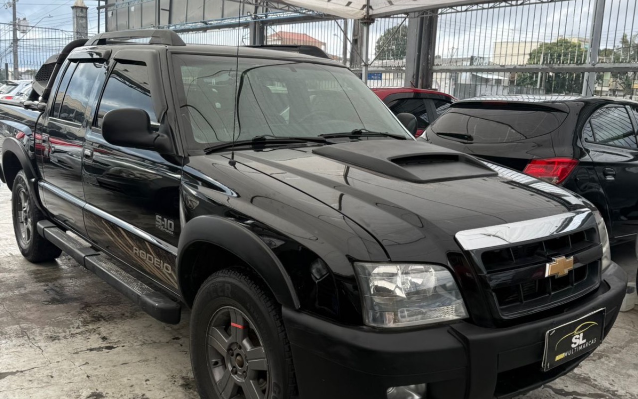 imagem-https://www.socarrao.com.br/sc-vehicle-images-prod/4328741/1791643590572-ZWI2Y2E3NTItOTU1MS00MTdjLTg5NTEtNGE4YjJmODBmZTk0LmpwZWc.jpeg