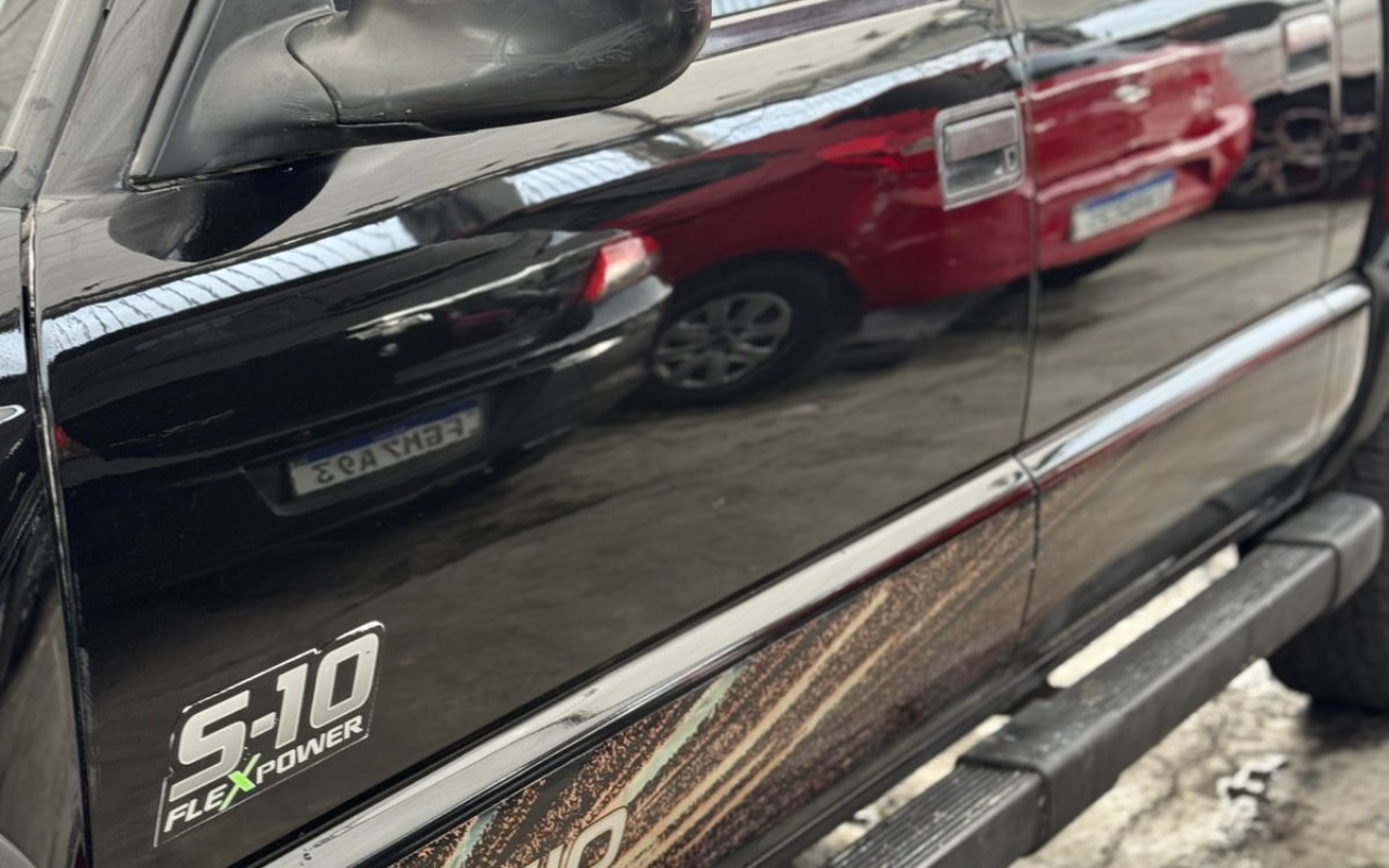 imagem-https://www.socarrao.com.br/sc-vehicle-images-prod/4328741/1791643591361-OTllYmE0ZTUtZTNkNi00NDU5LThiNGEtZGJjZjUxYjMyMTUyLmpwZWc.jpeg