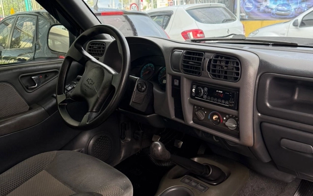 imagem-https://www.socarrao.com.br/sc-vehicle-images-prod/4328741/1791643591618-MTU4ZGI1NDMtNTY2Ni00MmRiLWEzZmItNjE2YWYzODNkZWM4LmpwZWc.jpeg